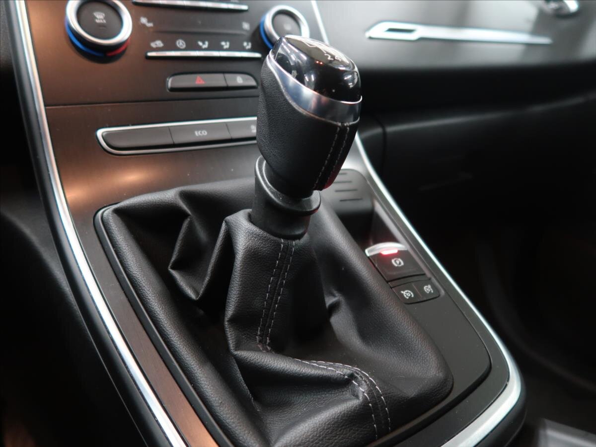 Renault Scénic MPV 1,5 l 81 kw