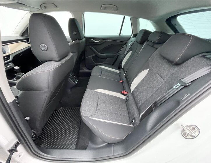 Škoda Scala Hatchback 999,0 81 kw