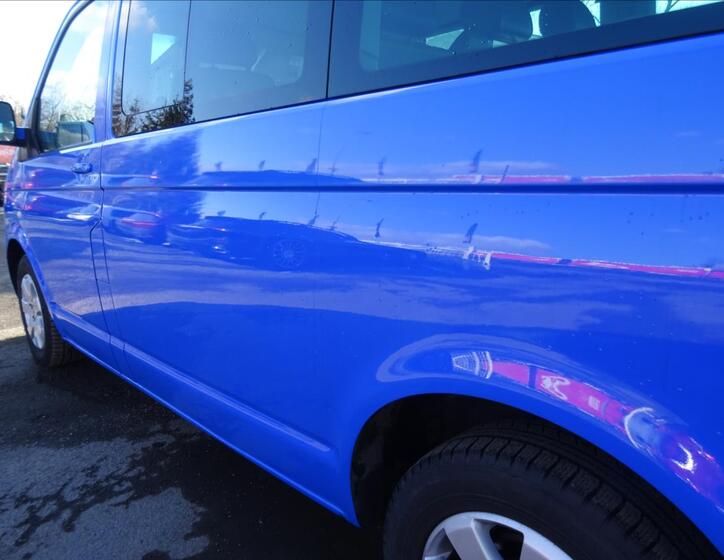 Volkswagen Caravelle 11