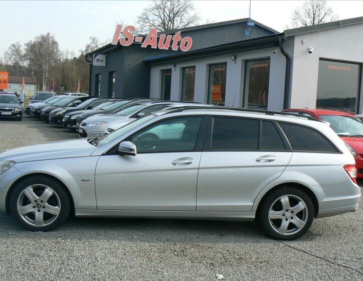Mercedes-Benz Třídy C Kombi 2,1 l 125 kw