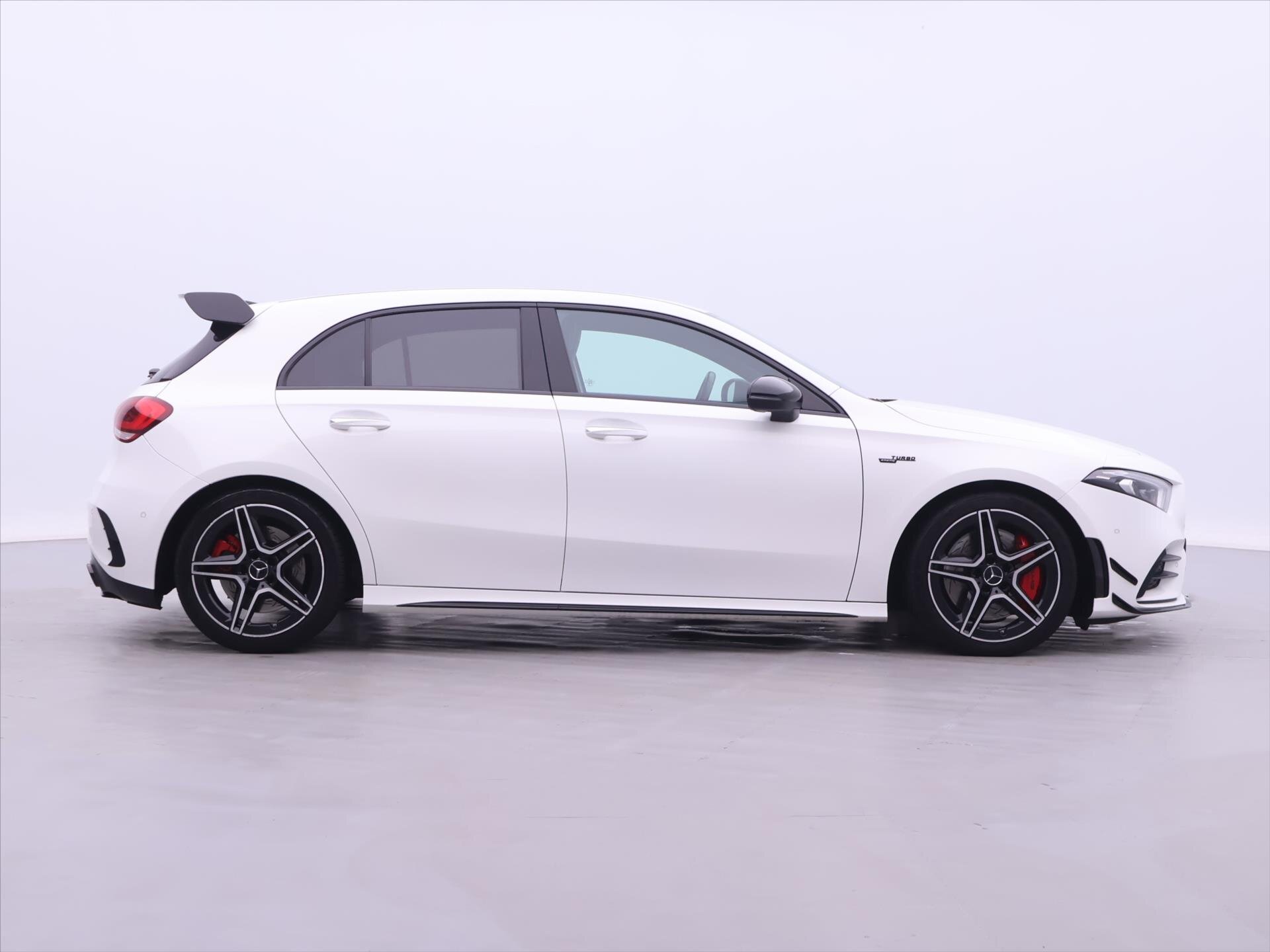 Mercedes-Benz Třídy A Hatchback 2,0 l 225 kw