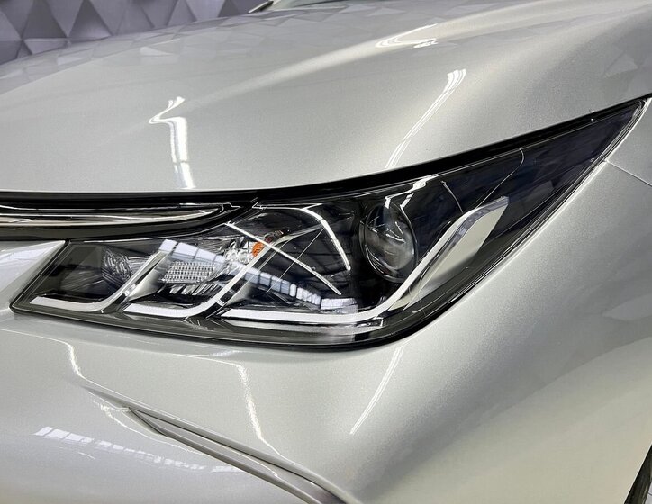 Toyota Corolla Sedan 1,5 l 92 kw