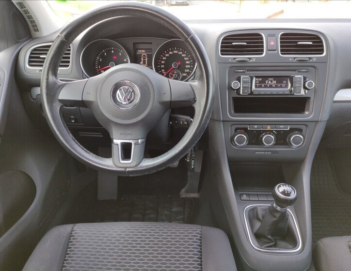 Volkswagen Golf Hatchback 1,2 l 63 kw