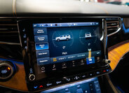 Jeep Grand Wagoneer SUV 6,4 l 351 kw