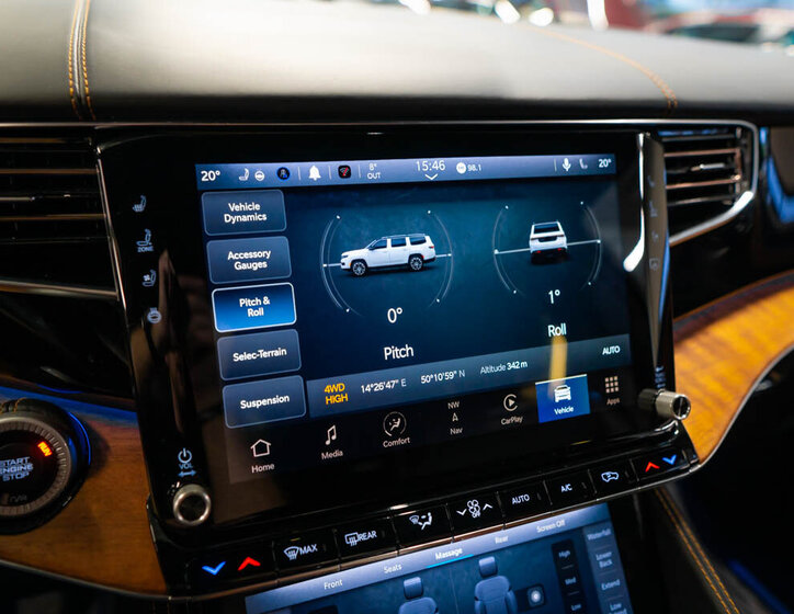 Jeep Grand Wagoneer SUV 6,4 l 351 kw