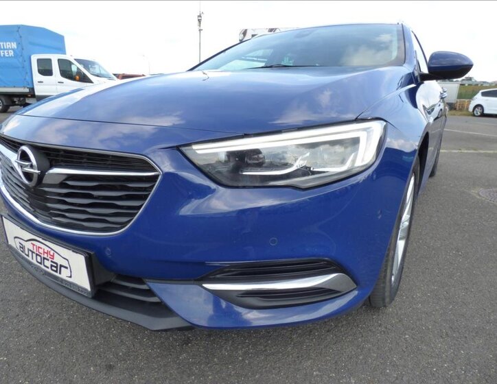 Opel Insignia Kombi 2,0 l 154 kw