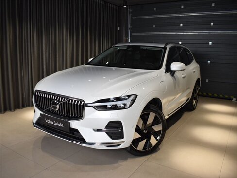 Volvo XC60 SUV / Terénní 2,0 l 335 kw