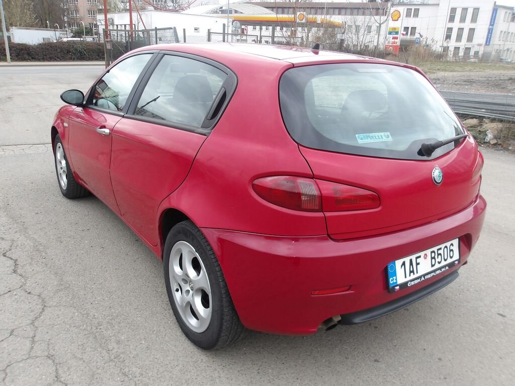 Alfa Romeo 147 Hatchback 1,6 l 77 kw