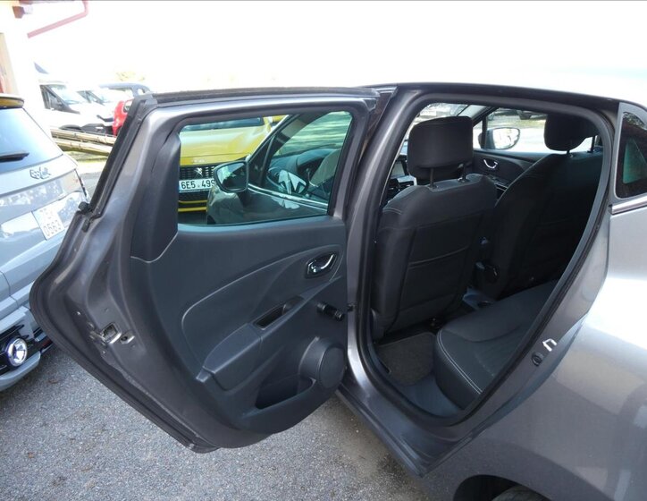 Renault Clio Hatchback 898,0 66 kw