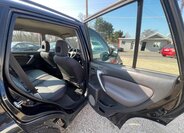 Toyota RAV4 SUV / Terénní 2,0 l 85 kw