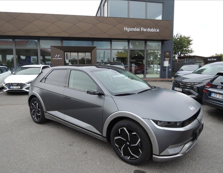 Hyundai Ioniq 5 SUV / Terénní 1,0 239 kw