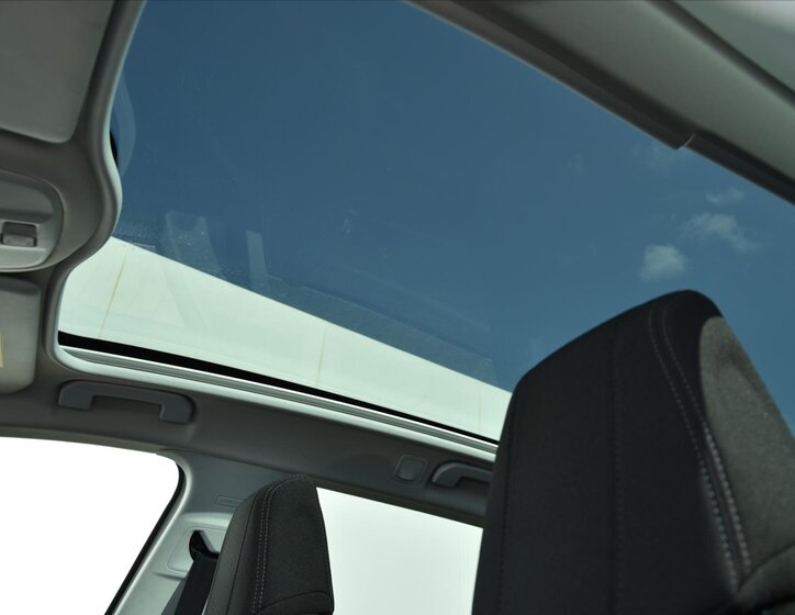 Peugeot 308 Kombi 1,5 l 96 kw