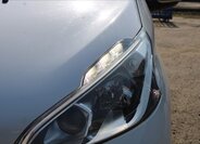 Peugeot 208 Hatchback 1,2 l 60 kw