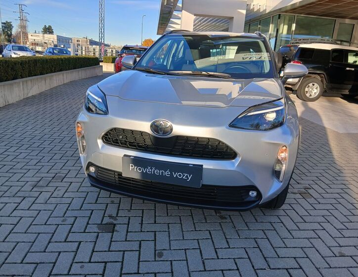 Toyota Yaris Cross 9