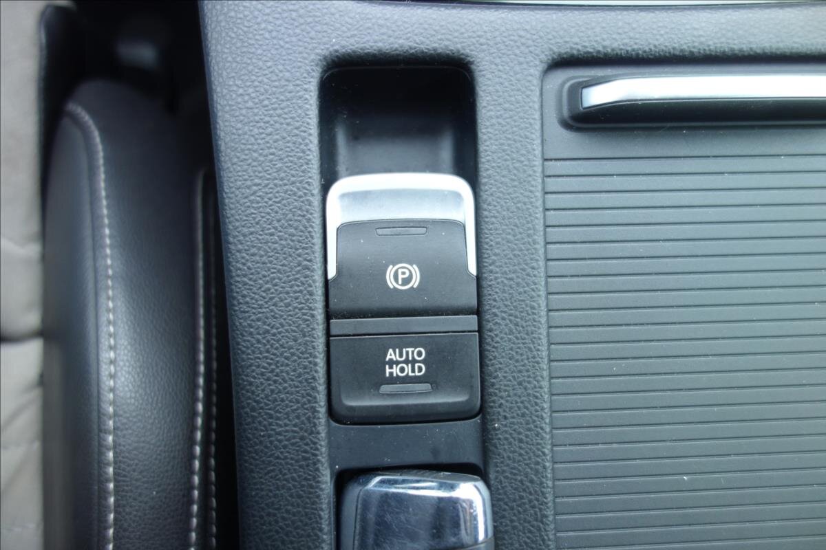 Volkswagen Passat Sedan 2,0 l 140 kw