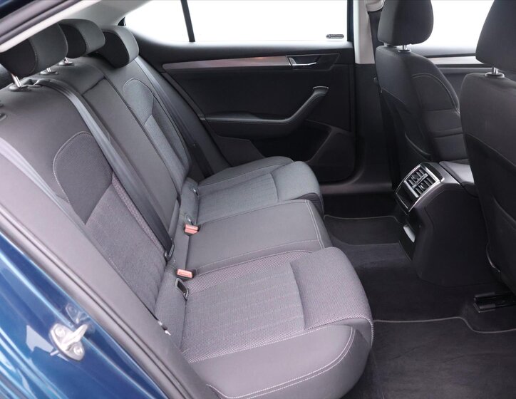 Škoda Superb Liftback 2,0 l 147 kw