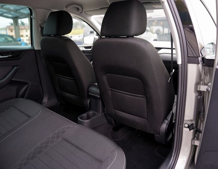 Škoda Rapid Sedan / Limuzína 999,0 70 kw