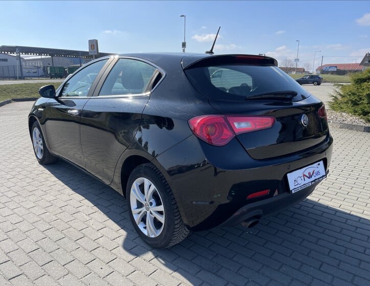 Alfa Romeo Giulietta Kombi 1,4 l 110 kw