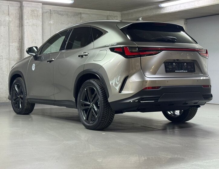 Lexus NX 350h SUV 2,5 l 190 kw