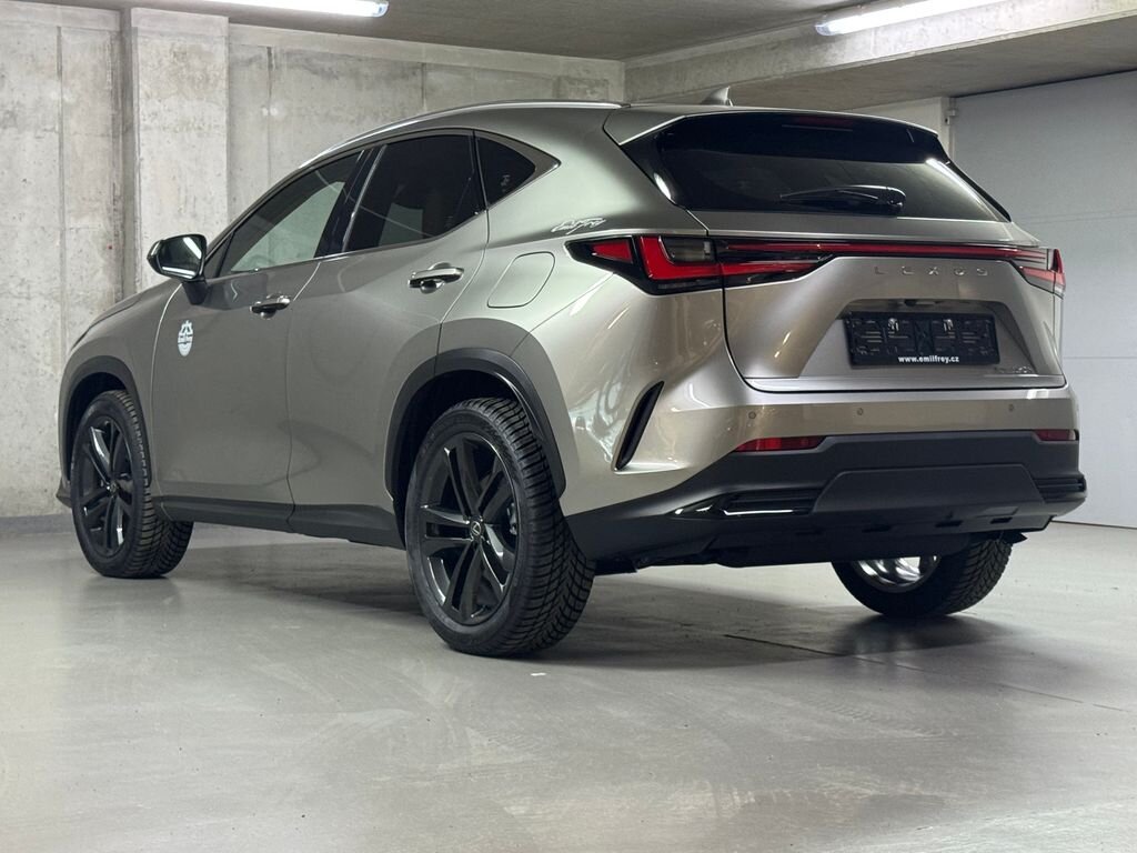 Lexus NX 350h SUV 2,5 l 190 kw