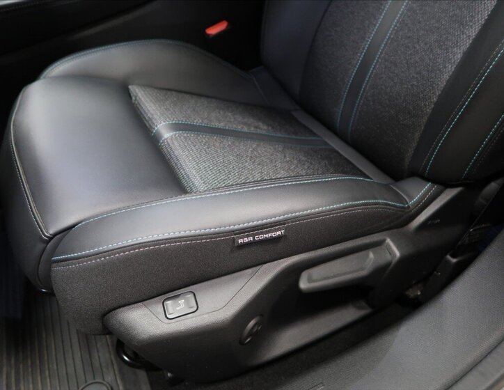 Peugeot 308 Kombi 1,5 l 96 kw