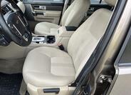 Land Rover Discovery 9