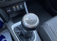 Toyota Auris Kombi 1,6 l 98 kw