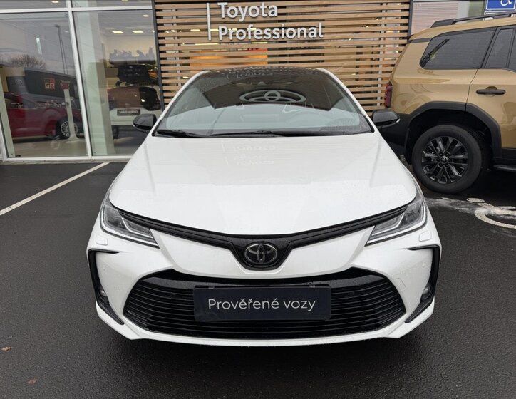 Toyota Corolla Sedan / Limuzína 1,8 l 72 kw