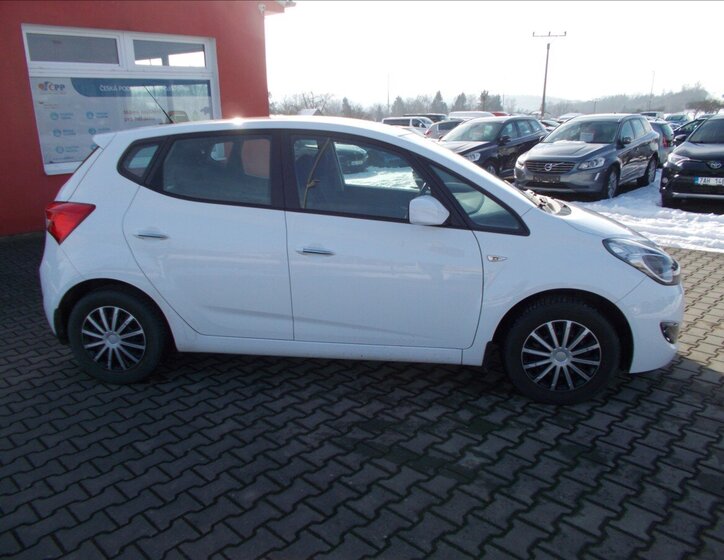 Hyundai ix20 MPV 1,6 l 91 kw