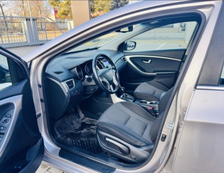 Hyundai i30 Kombi 1,6 l 81 kw