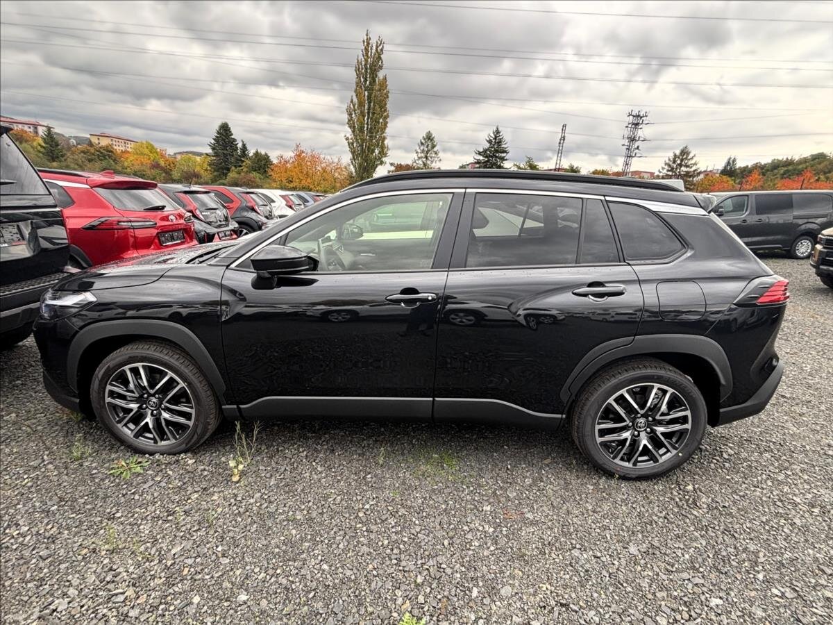 Toyota Corolla Cross SUV 1,8 l 103 kw