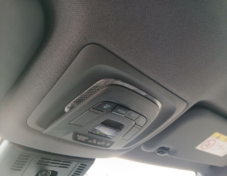 Toyota C-HR SUV / Terénní 1,8 l 72 kw