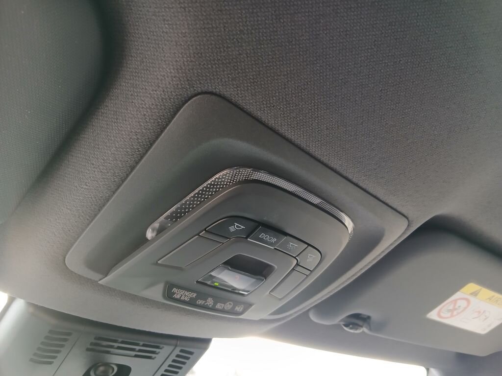 Toyota C-HR SUV / Terénní 1,8 l 72 kw