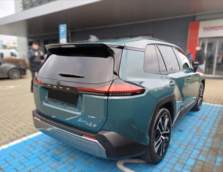 Toyota RAV4 SUV 2,5 l 135 kw
