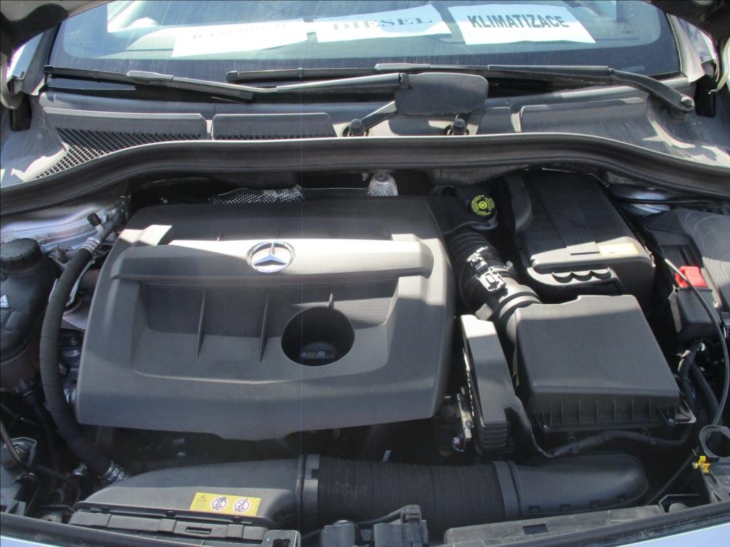 Mercedes-Benz Třídy B Kombi 1,5 l 80 kw