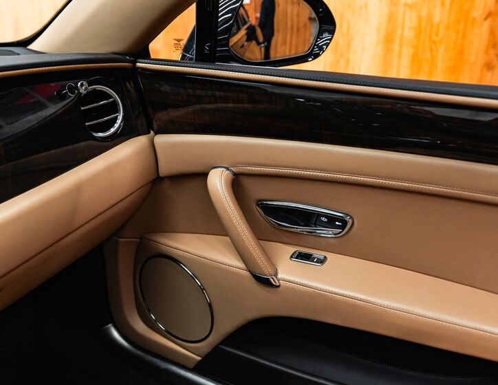 Bentley Flying Spur 15