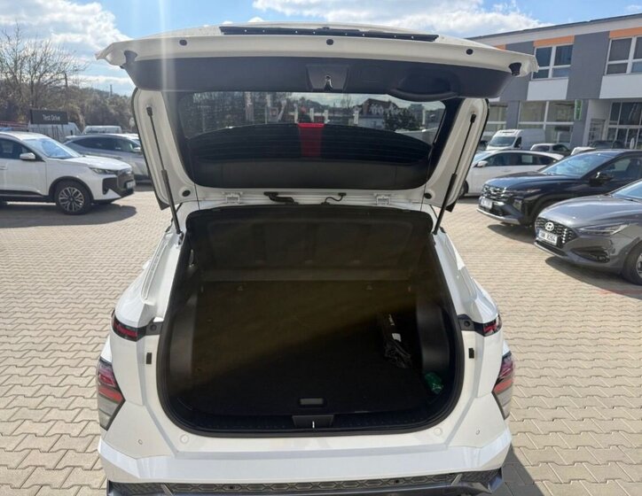 Hyundai Kona SUV / Terénní 1,6 l 145 kw