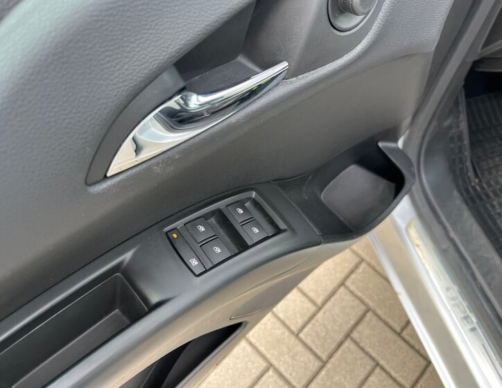 Opel Meriva MPV 1,4 l 103 kw