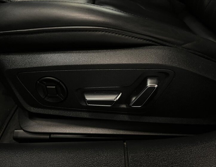 Audi A6 Allroad Kombi 3,0 l 210 kw