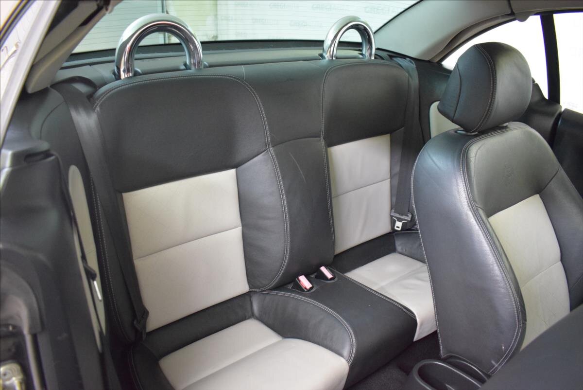 Peugeot 207 Kabriolet 1,6 l 88 kw