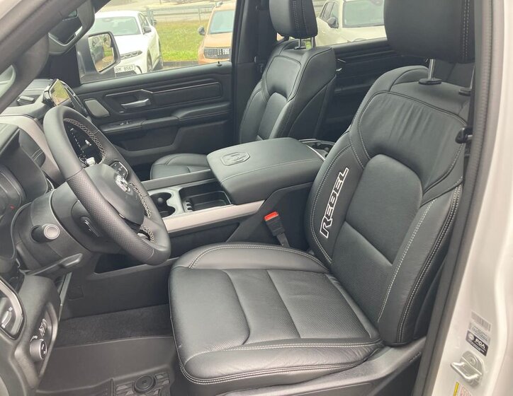 Dodge RAM Pick-up 3,0 l 313 kw