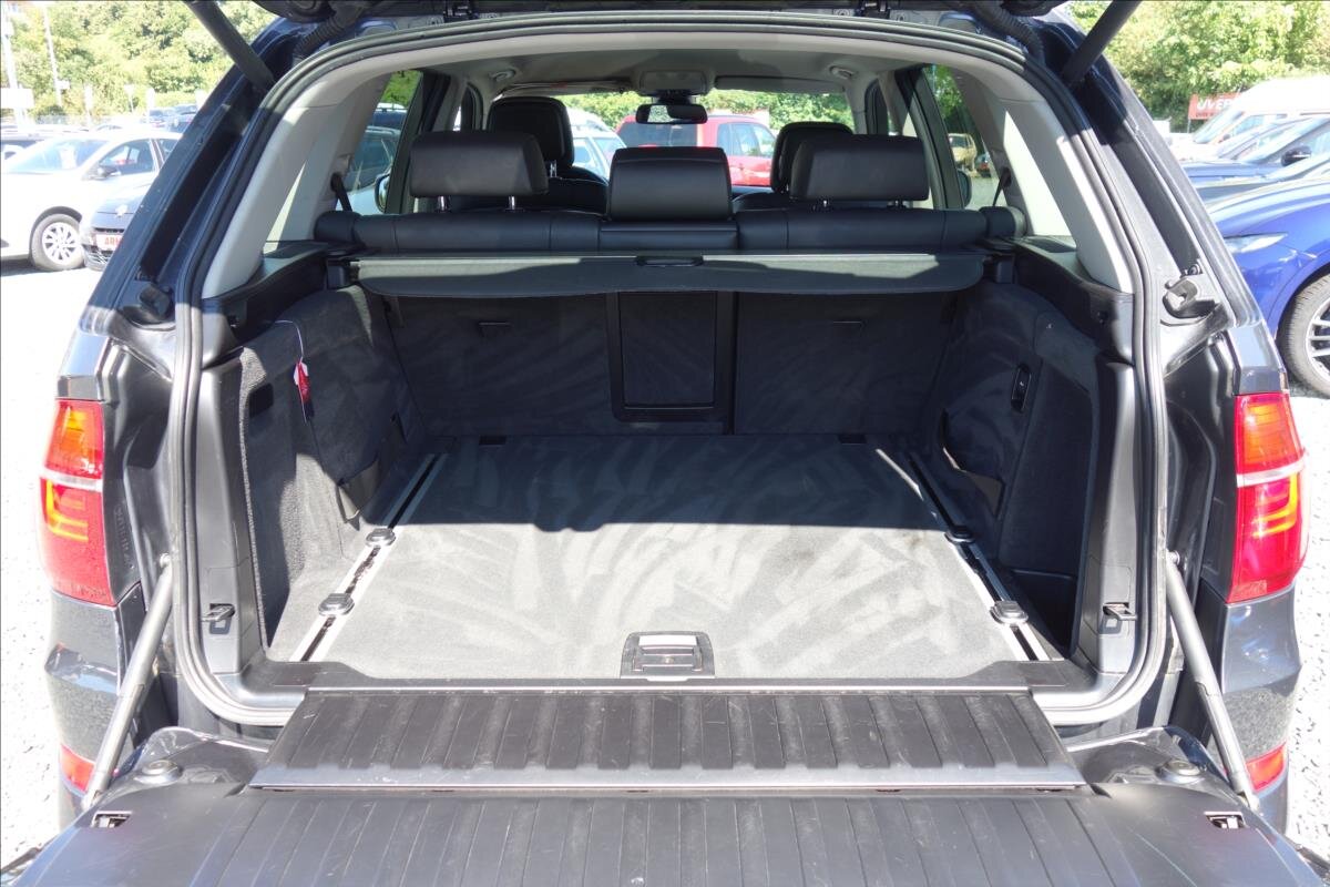 BMW X5 SUV / Terénní 3,0 l 225 kw