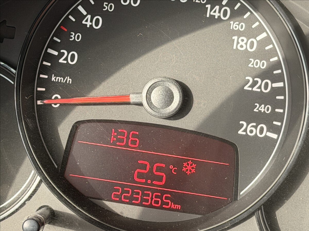 Volkswagen Beetle Kupé 1,6 l 77 kw