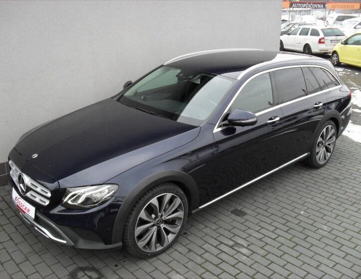 Mercedes-Benz Třídy E Kombi 3,0 l 190 kw