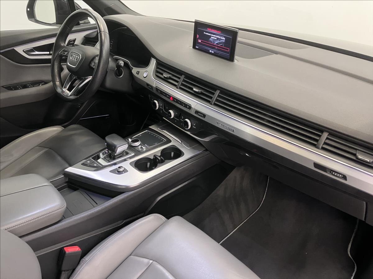 Audi Q7 SUV / Terénní 3,0 l 200 kw