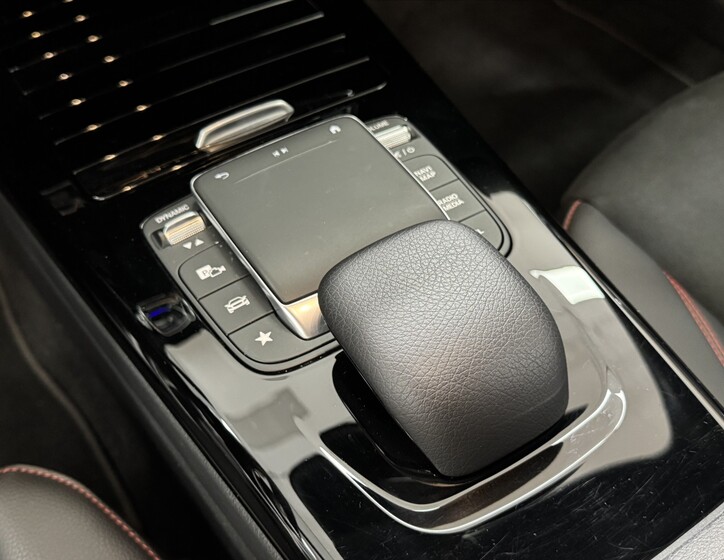 Mercedes-Benz Třídy A 12