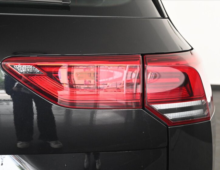 Volkswagen Golf Kombi 2,0 l 110 kw