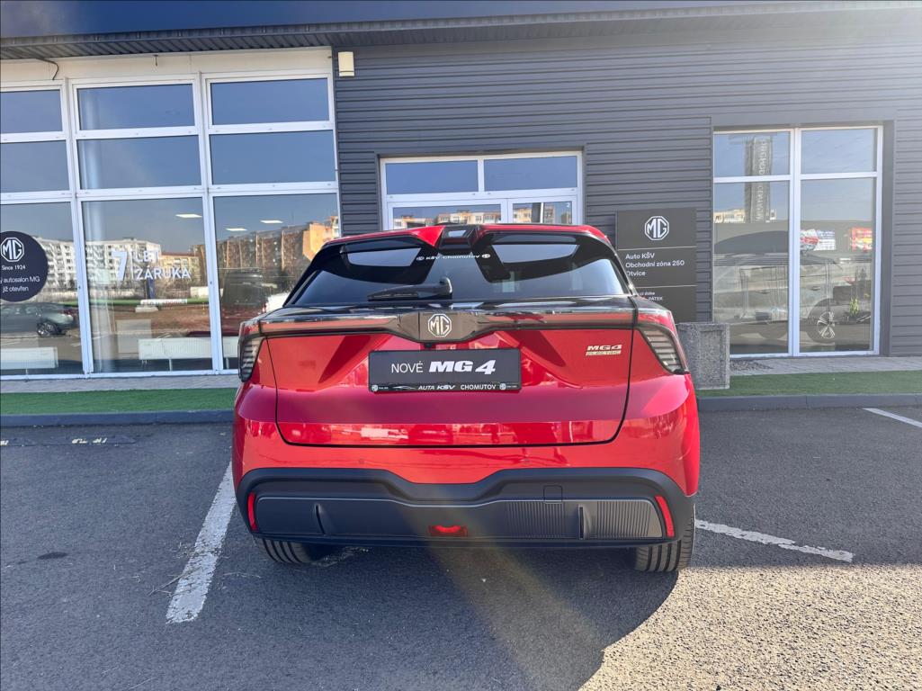 MG MG4