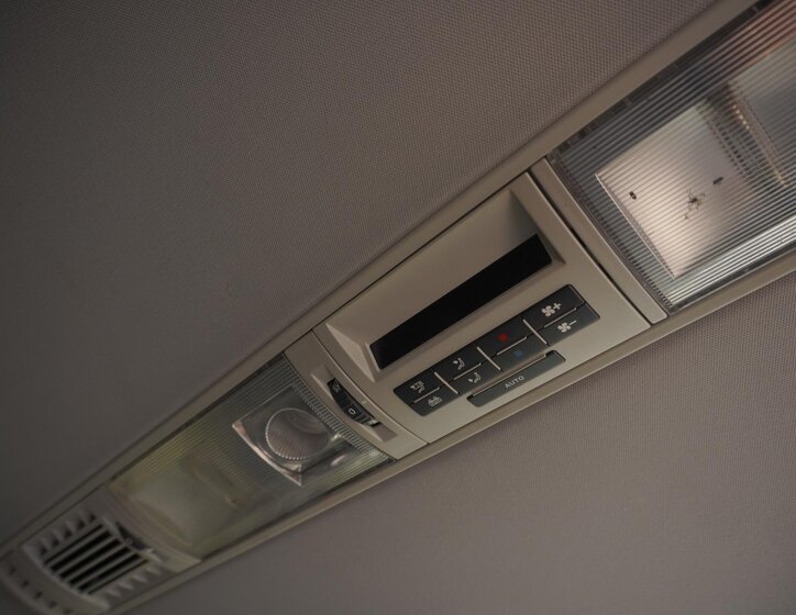 Volkswagen Caravelle 28