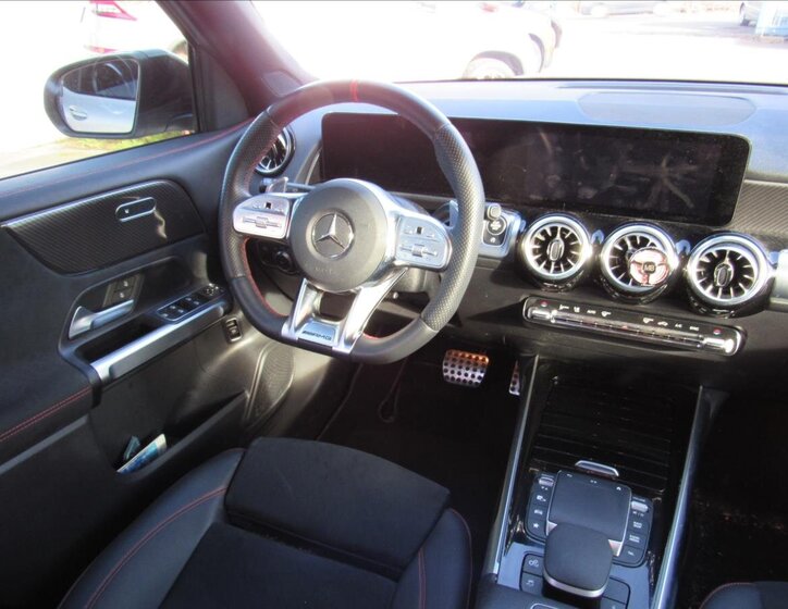 Mercedes-Benz GLB Kombi 2,0 l 225 kw